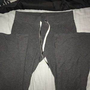 VICTORIA’S SECRET YOGA PANTS